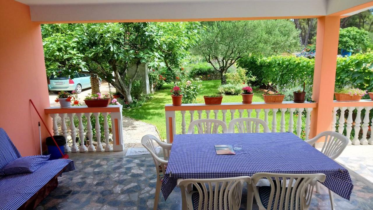 Apartmani Nimcevic Biograd Na Moru Exteriör bild