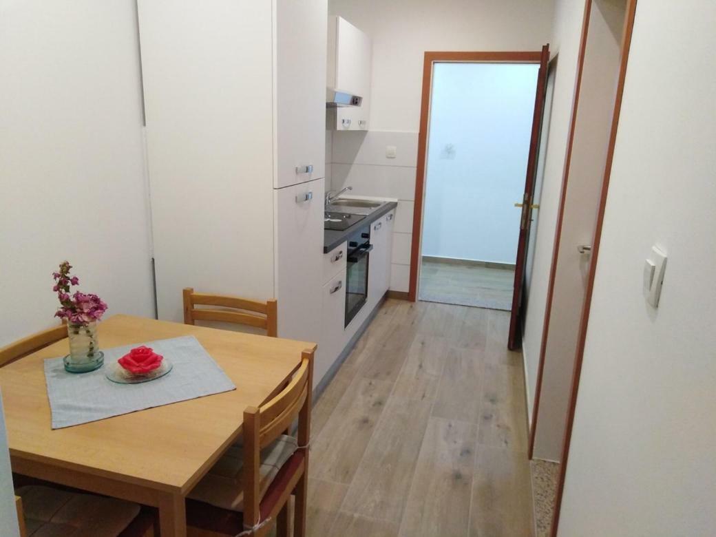 Apartmani Nimcevic Biograd Na Moru Exteriör bild